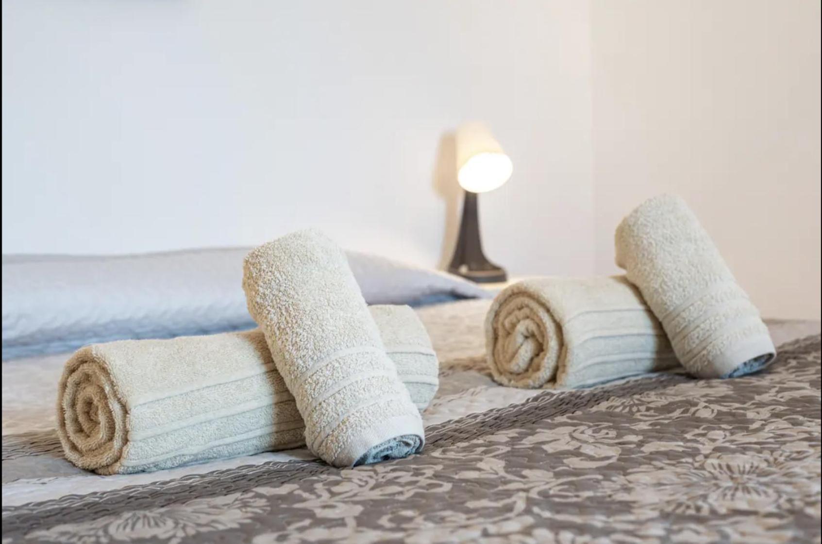 Blife Moustachya Private Rooms 파로 외부 사진