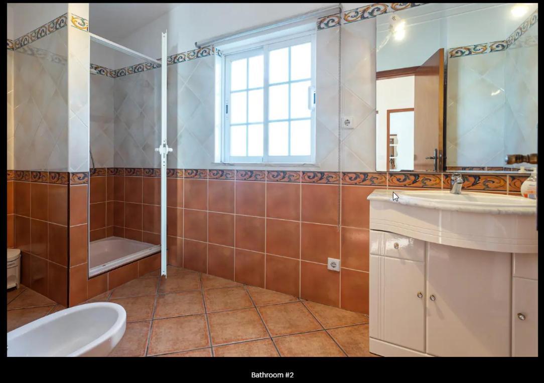 Blife Moustachya Private Rooms 파로 외부 사진